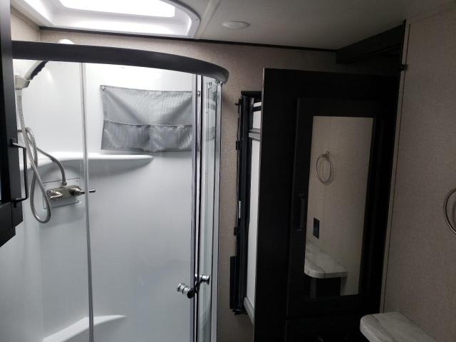 573FR3623N9917763 - 2022 GRAN REFLECTION WHITE photo 8