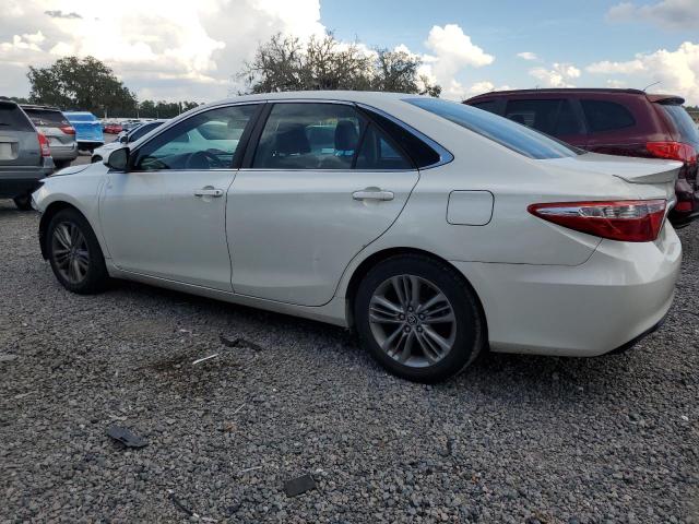 4T1BF1FK7GU120351 - 2016 TOYOTA CAMRY LE WHITE photo 2