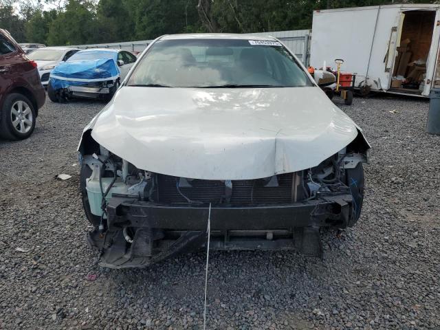 4T1BF1FK7GU120351 - 2016 TOYOTA CAMRY LE WHITE photo 5