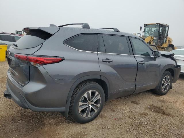5TDHZRBH9NS196797 - 2022 TOYOTA HIGHLANDER XLE GRAY photo 3