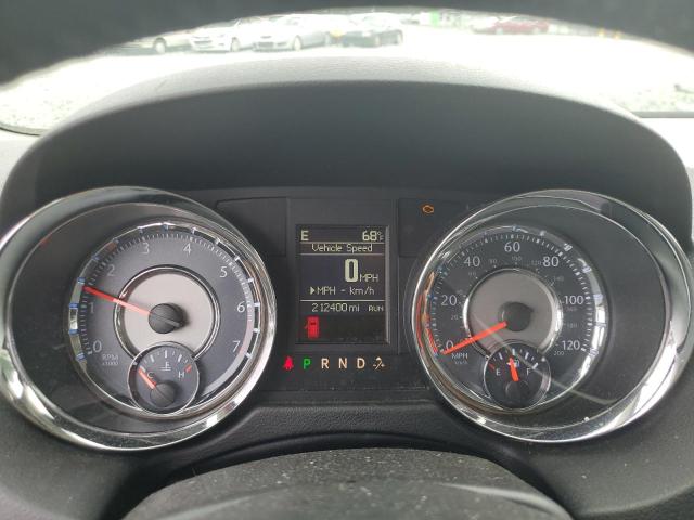 2C4RC1BG2ER342321 - 2014 CHRYSLER TOWN & COU TOURING SILVER photo 9