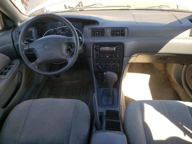 4T1BF22K91U128759 - 2001 TOYOTA CAMRY LE GOLD photo 8
