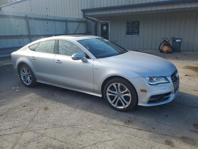 WAU32AFC4DN093285 - 2013 AUDI S7 PRESTIGE SILVER photo 4
