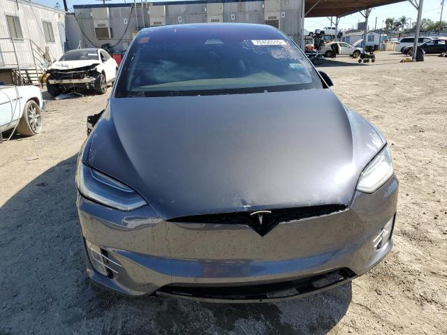 5YJXCAE27HF039302 - 2017 TESLA MODEL X ნაცრისფერი ფოტო 5