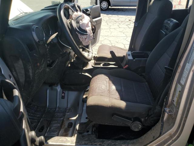 1J4BA3H14BL568378 - 2011 JEEP WRANGLER UNLIMITED SPORT SILVER photo 7