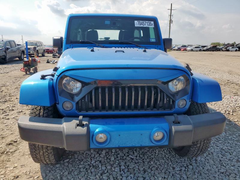 1C4BJWEGXGL301169 - 2016 JEEP WRANGLER UNLIMITED SAHARA BLUE photo 5