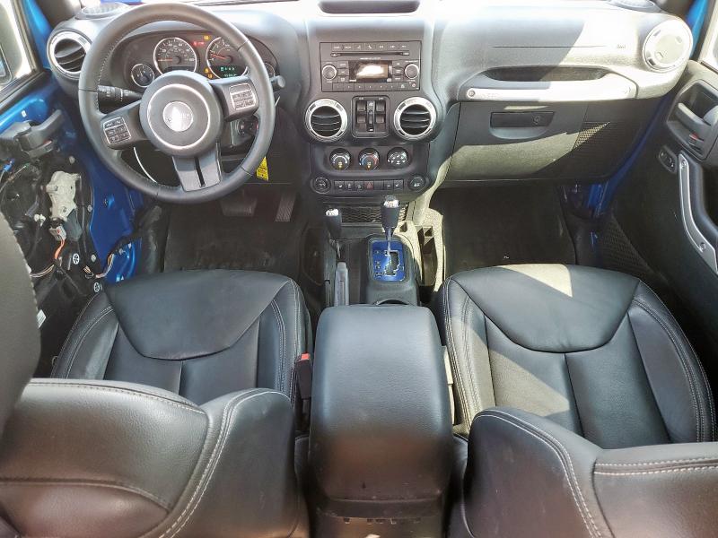 1C4BJWEGXGL301169 - 2016 JEEP WRANGLER UNLIMITED SAHARA BLUE photo 8