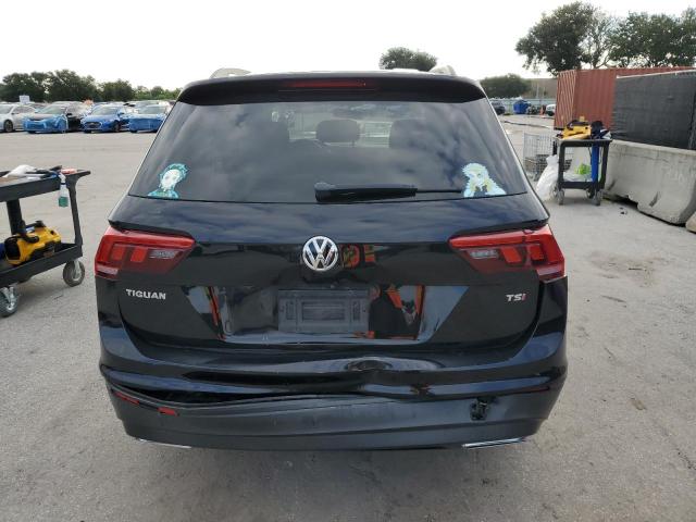 3VV1B7AX4JM013501 - 2018 VOLKSWAGEN TIGUAN S أسود صورة 6