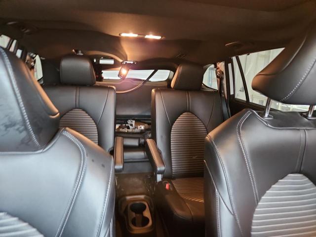 5TDKDRAH1PS507650 - 2023 TOYOTA HIGHLANDER L WHITE photo 10