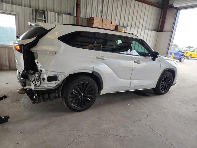 5TDKDRAH1PS507650 - 2023 TOYOTA HIGHLANDER L WHITE photo 3