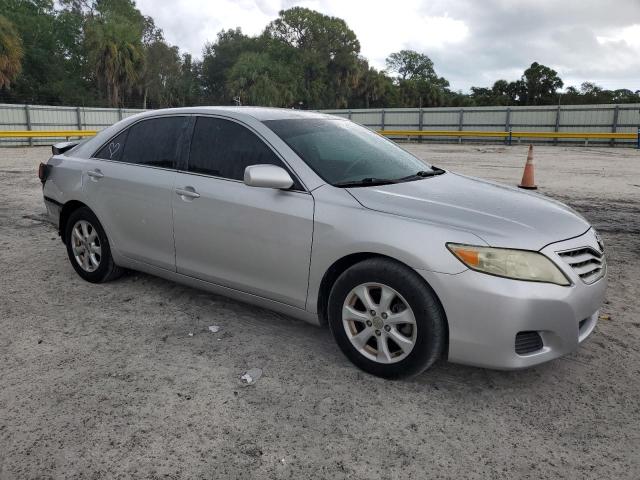 4T1BF3EK0BU753599 - 2011 TOYOTA CAMRY BASE 银色 照片 4