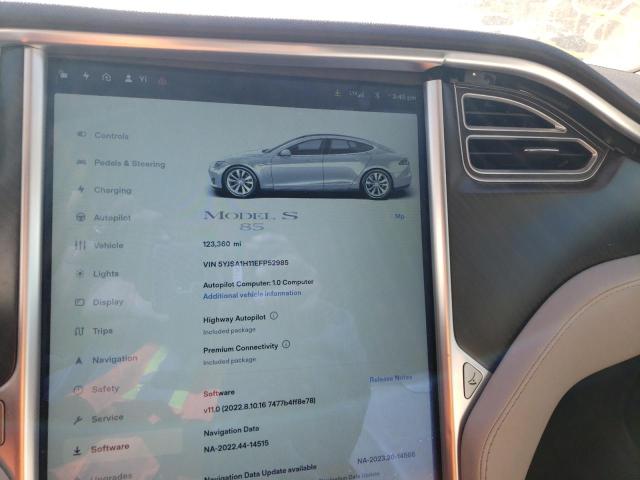 5YJSA1H11EFP52985 - 2014 TESLA MODEL S Silber Foto 9