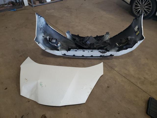 JHMGE8H41AC030435 - 2010 HONDA FIT SPORT WHITE photo 12