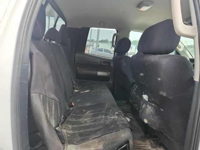 5TFCY5F13CX013887 - 2012 TOYOTA TUNDRA DOUBLE CAB SR5 WHITE photo 10