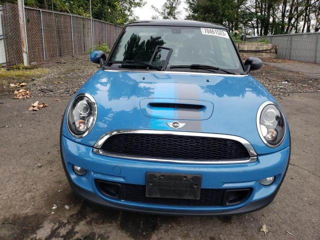 WMWSV3C52DT392614 - 2013 MINI COOPER S BLUE photo 5