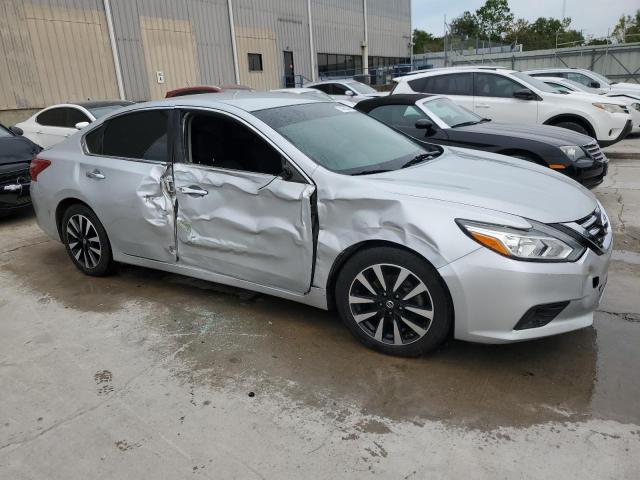 1N4AL3APXJC157632 - 2018 NISSAN ALTIMA 2.5 SILVER photo 4