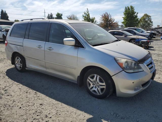 5FNRL38825B045203 - 2005 HONDA ODYSSEY TOURING SILVER photo 4