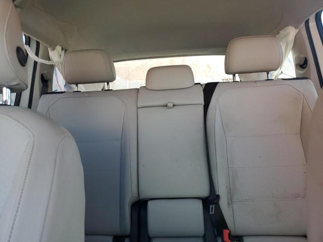 3VV3B7AX2JM053603 - 2018 VOLKSWAGEN TIGUAN SE Weiß Foto 10