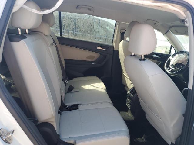 3VV3B7AX2JM053603 - 2018 VOLKSWAGEN TIGUAN SE Weiß Foto 11