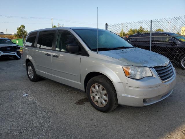 2A8HR44H28R831459 - 2008 CHRYSLER TOWN & COU LX SILVER photo 4