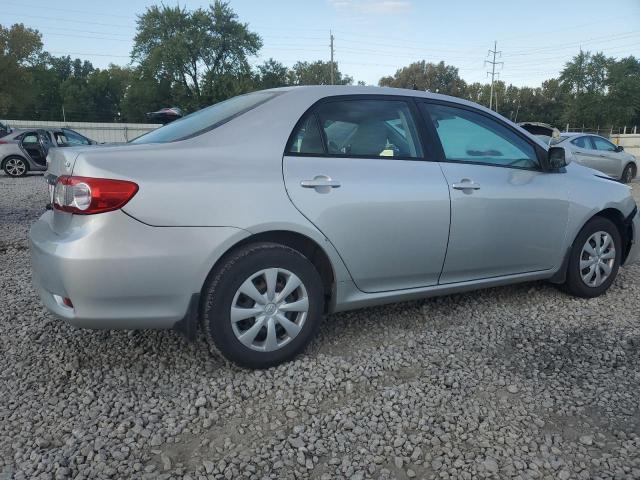 2T1BU4EE3BC741356 - 2011 TOYOTA COROLLA BASE Gümüş foto 3