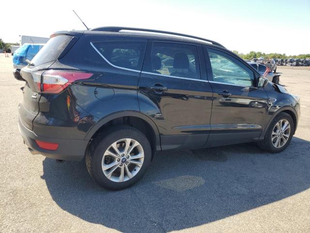 1FMCU9G97HUD33645 - 2017 FORD ESCAPE SE BLACK photo 3