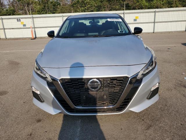 1N4BL4CW7KN322590 - 2019 NISSAN ALTIMA SR Արծաթագույն լուսանկար 5