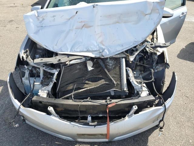 4T1BF1FK8CU128548 - 2012 TOYOTA CAMRY BASE Srebrny zdjęcie 11