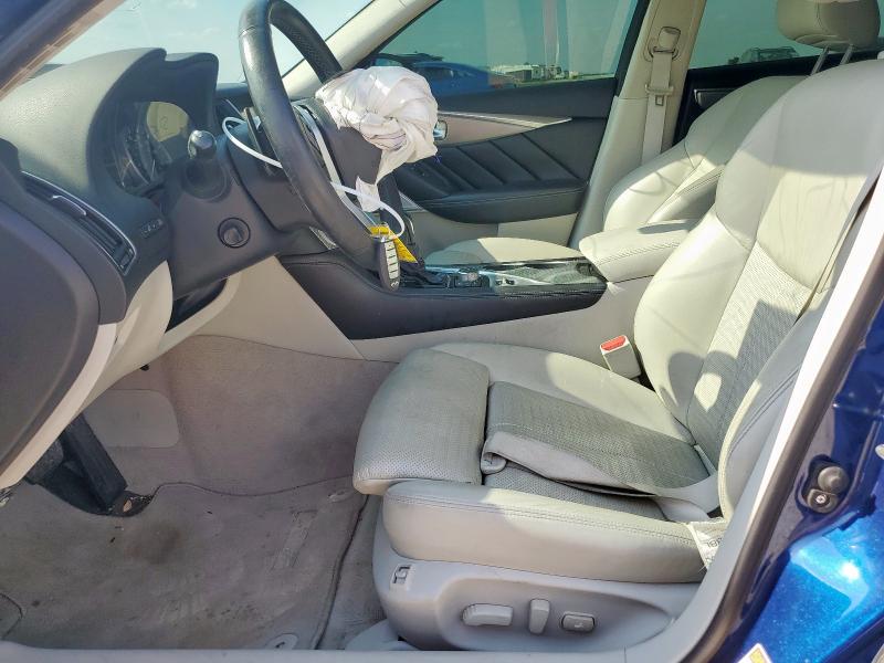 JN1EV7AR1JM442828 - 2018 INFINITI Q50 LUXE أزرق صورة 7