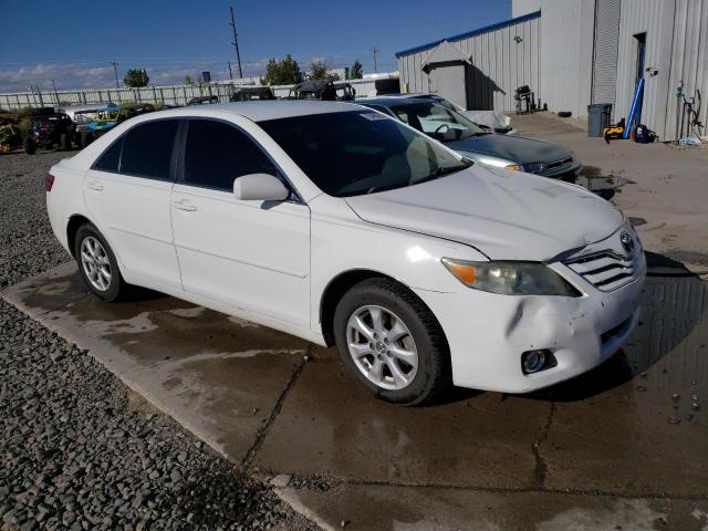 4T1BK3EK5BU630375 - 2011 TOYOTA CAMRY SE WHITE photo 4