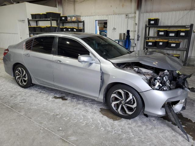 1HGCR2F86HA156126 - 2017 HONDA ACCORD EXL SILVER photo 4