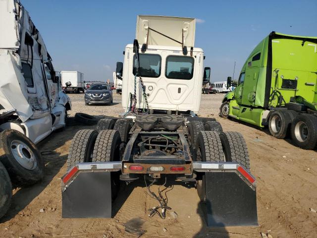 3AKJHLDV1JSKC8537 - 2018 FREIGHTLINER CASCADIA 1 白色 照片 6