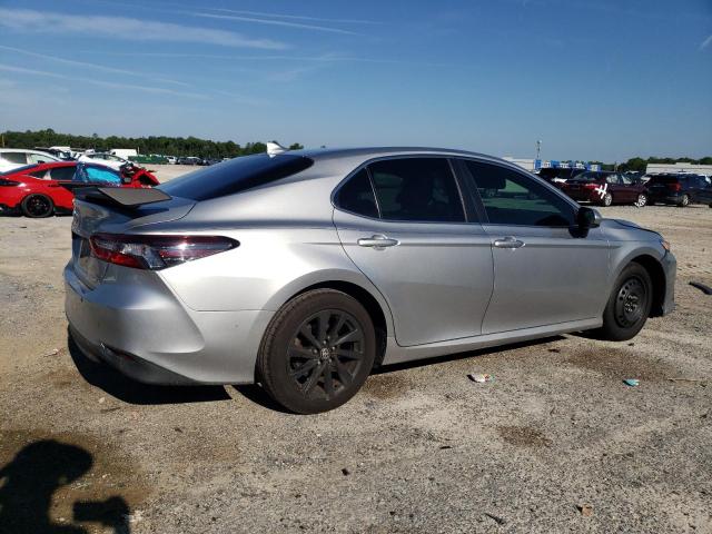 4T1C11AK8MU537936 - 2021 TOYOTA CAMRY LE SILVER photo 3