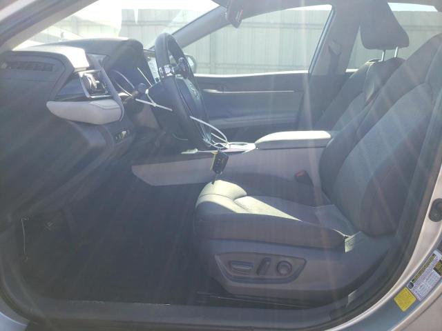 4T1C11AK8MU537936 - 2021 TOYOTA CAMRY LE SILVER photo 7