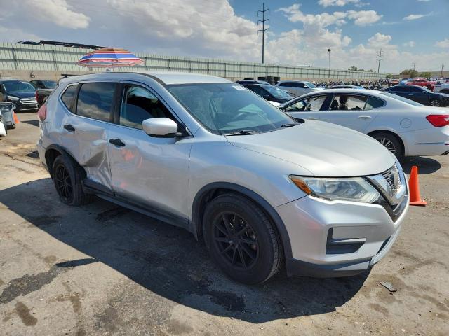 5N1AT2MT8JC713963 - 2018 NISSAN ROGUE S ვერცხლისფერი ფოტო 4