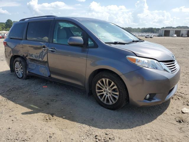5TDYZ3DC5HS888719 - 2017 TOYOTA SIENNA XLE GRAY photo 8