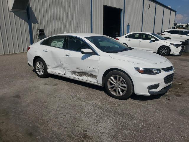 1G1ZD5ST8JF194106 - 2018 CHEVROLET MALIBU LT WHITE photo 4