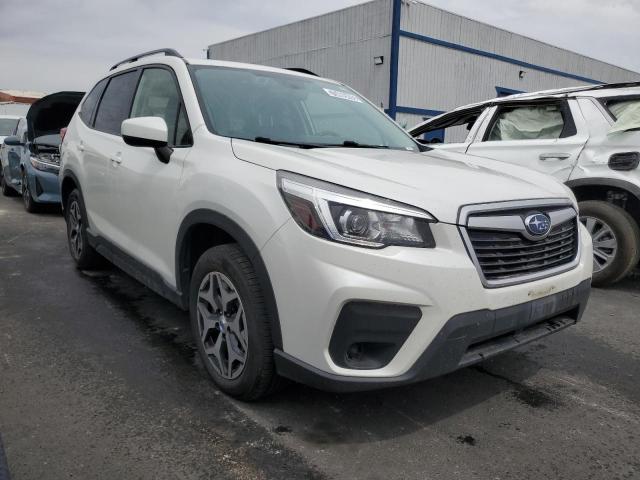 JF2SKAJC1LH450684 - 2020 SUBARU FORESTER PREMIUM WHITE photo 4