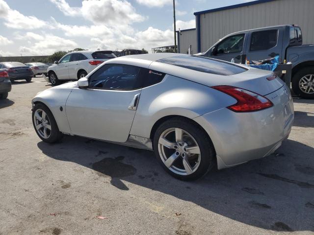 JN1AZ4EH2AM506507 - 2010 NISSAN 370Z SILVER photo 2