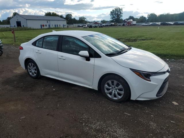 5YFB4MDE6RP203245 - 2024 TOYOTA COROLLA LE თეთრი ფოტო 4