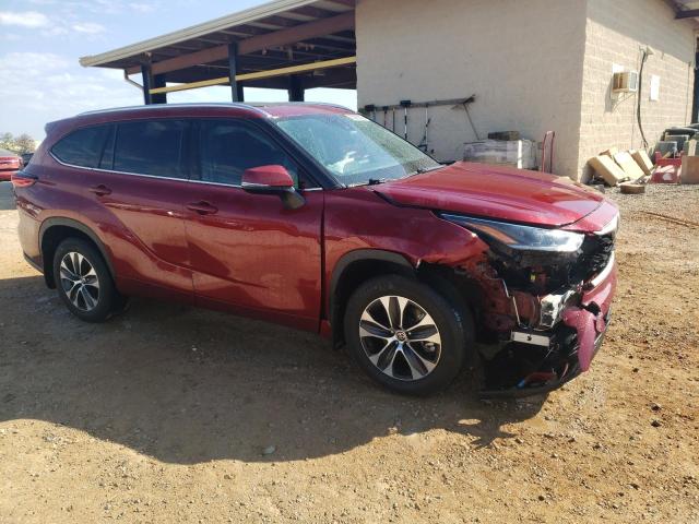 5TDGZRBH8MS106095 - 2021 TOYOTA HIGHLANDER XLE RED photo 4
