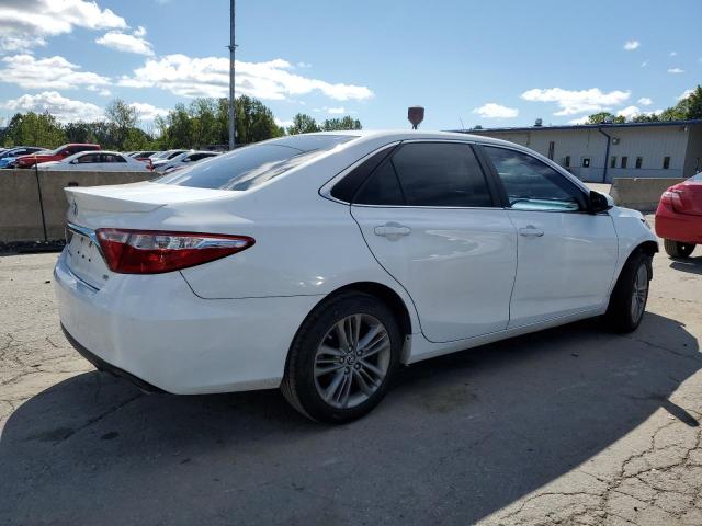 4T1BF1FK7GU139322 - 2016 TOYOTA CAMRY LE WHITE photo 3