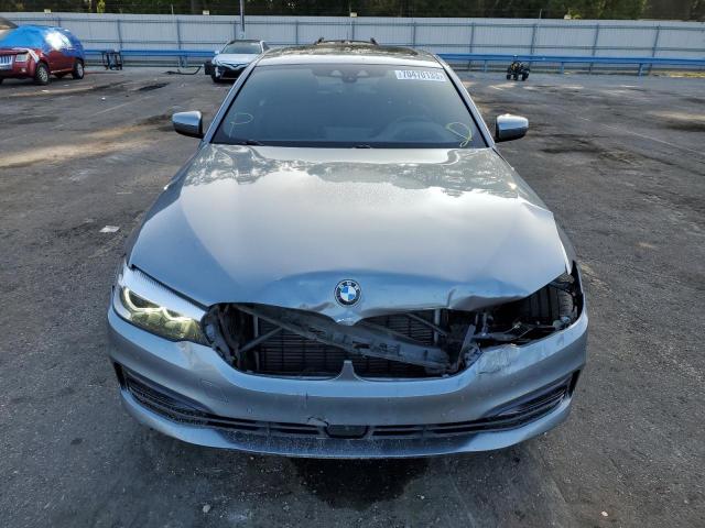 WBAJA7C57KWW49177 - 2019 BMW 530 XI GRAY photo 5