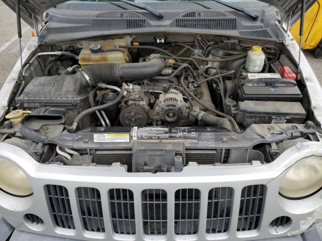 1J4GL48K15W678256 - 2005 JEEP LIBERTY SPORT SILVER photo 11