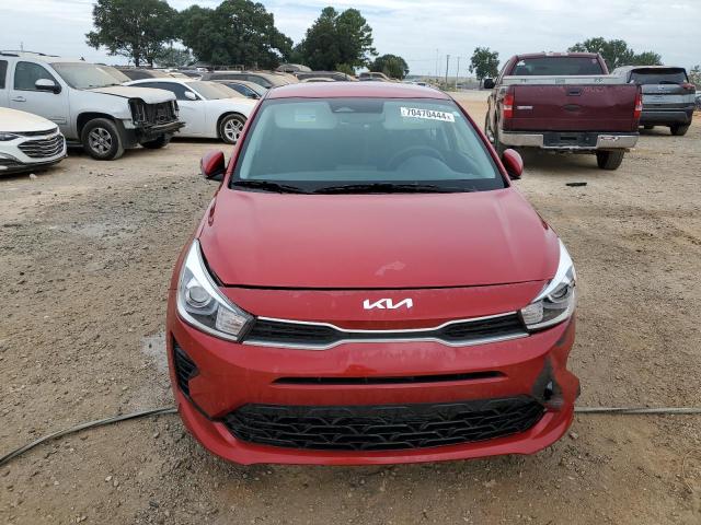 3KPA24AD2PE617635 - 2023 KIA RIO LX RED photo 5