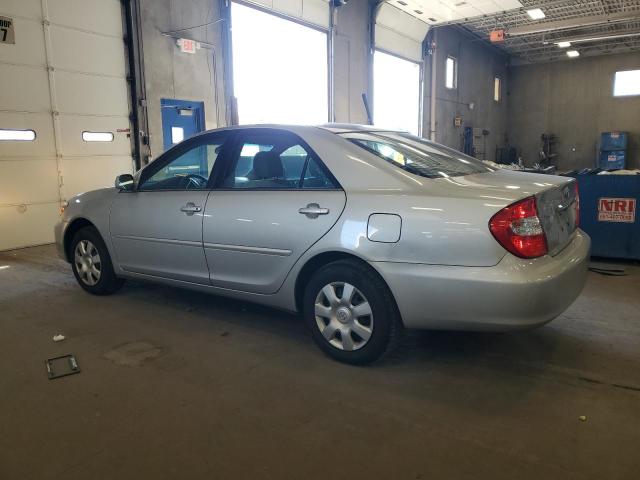 4T1BE32K44U272023 - 2004 TOYOTA CAMRY LE 银色 照片 2