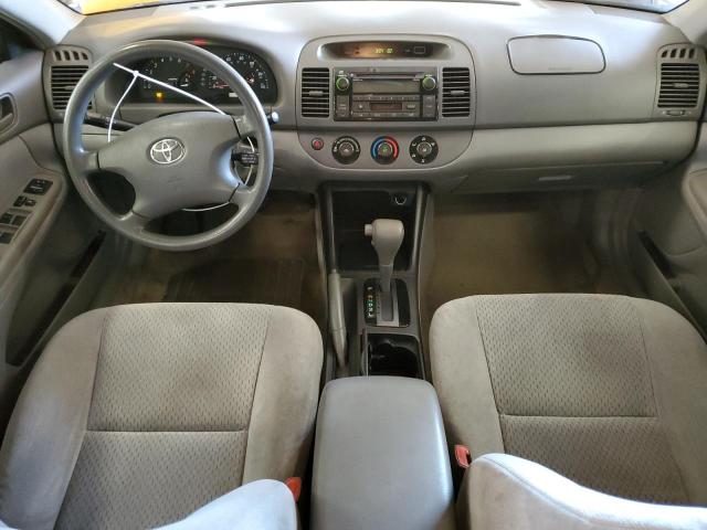 4T1BE32K44U272023 - 2004 TOYOTA CAMRY LE 银色 照片 8