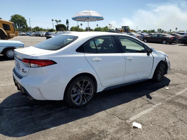 JTDBCMFEXR3048093 - 2024 TOYOTA COROLLA LE Ақ фото 3