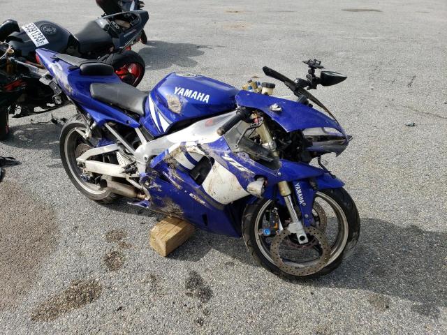 JYARN05E31A009098 - 2001 YAMAHA YZFR1 BLUE photo 1