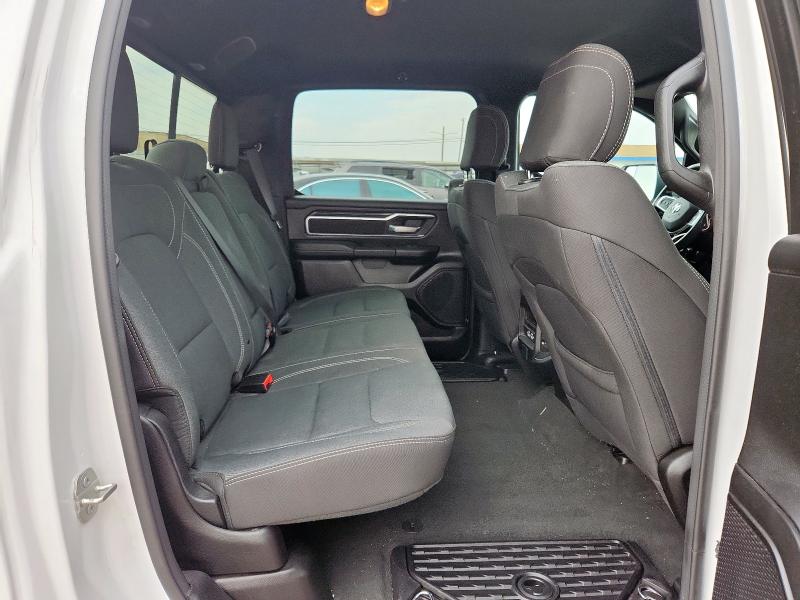 1C6SRFFT4PN698815 - 2023 RAM 1500 BIG HORN/LONE STAR WHITE photo 10